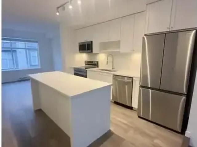 Townhouse for rent in Surrey