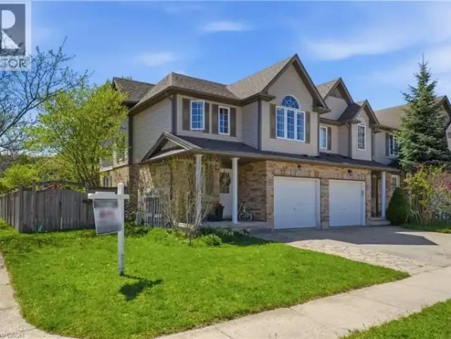Townhouse for rent in Waterloo, Southwestern Ontario