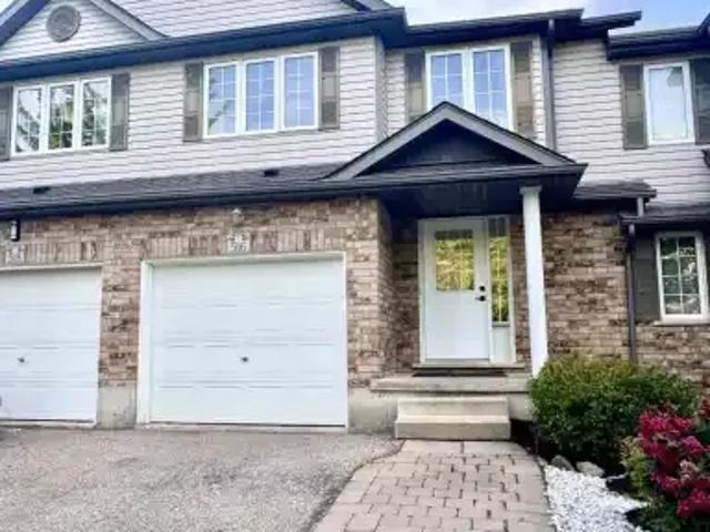 Townhouse for rent in Waterloo, Ontario