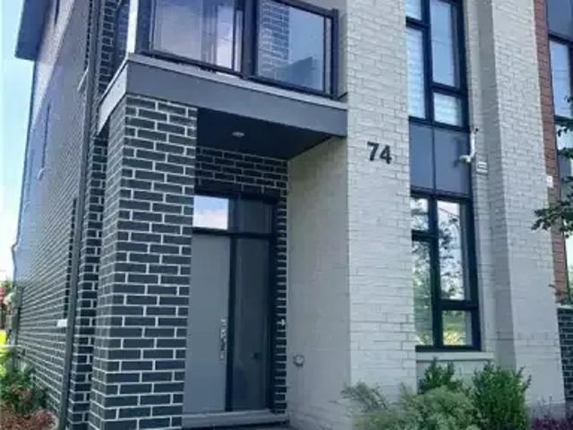 Townhouse for rent in Waterloo, Ontario
