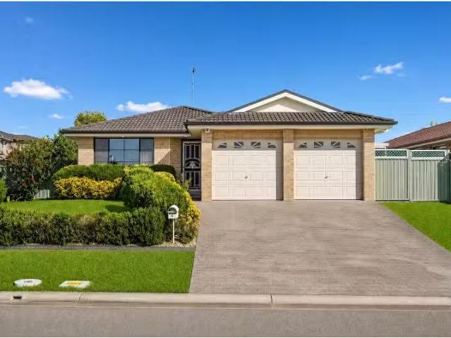 House for rent in Glenmore Park, Sydney