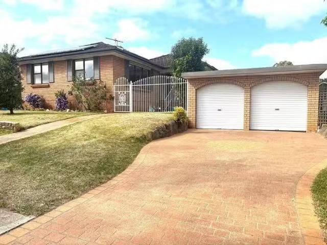 House for rent in Minto, Sydney
