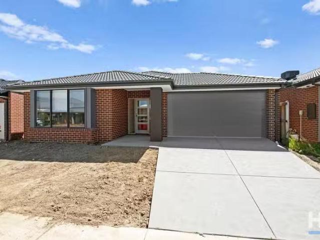 House for rent in Arcadia Estate, Melbourne