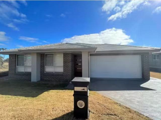 House for rent in Menangle Park, Sydney