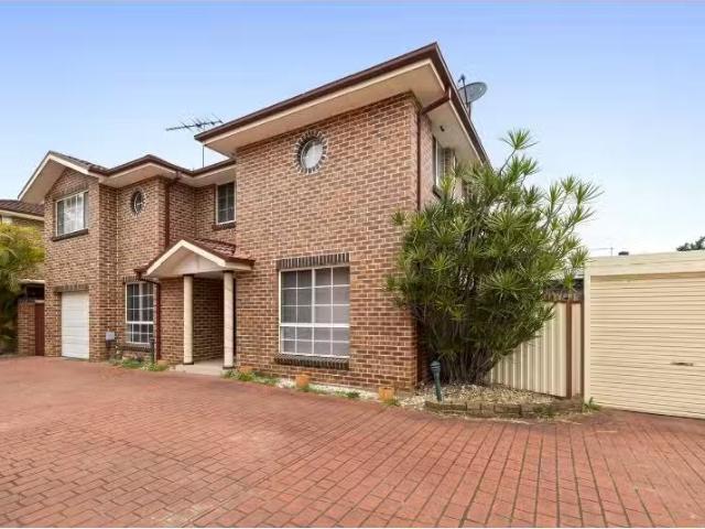 Condo for rent in Sydney, New South Wales