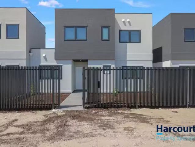 House for rent in Queens Park, Western Australia