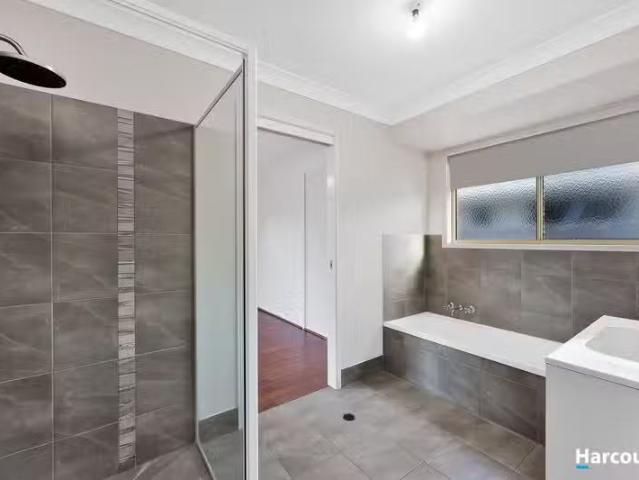 House for rent in Innes Park, Queensland