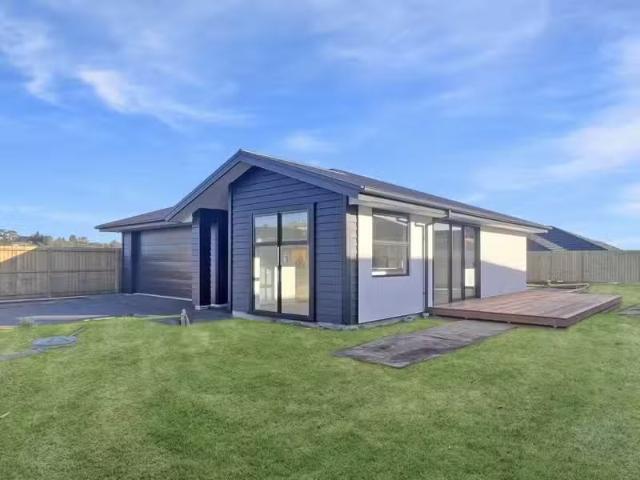 House for rent in Chaslands, Canterbury