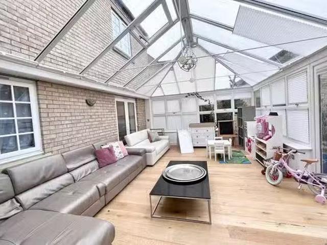 Apartment for rent in Oxley Park, Shenley Church End