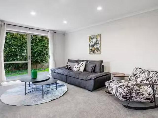 Apartment for rent in Paremoremo