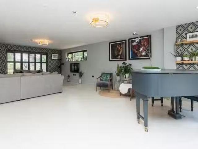 Apartment for rent in Lambridge, Dulcote