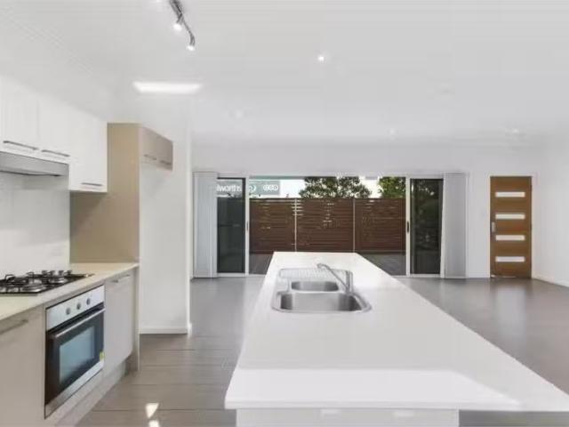 Condo for rent in Wollongong West, New South Wales