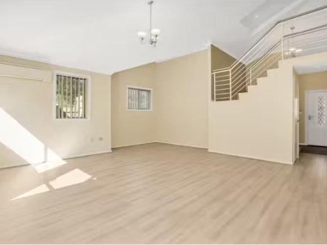 Condo for rent in Sydney, New South Wales
