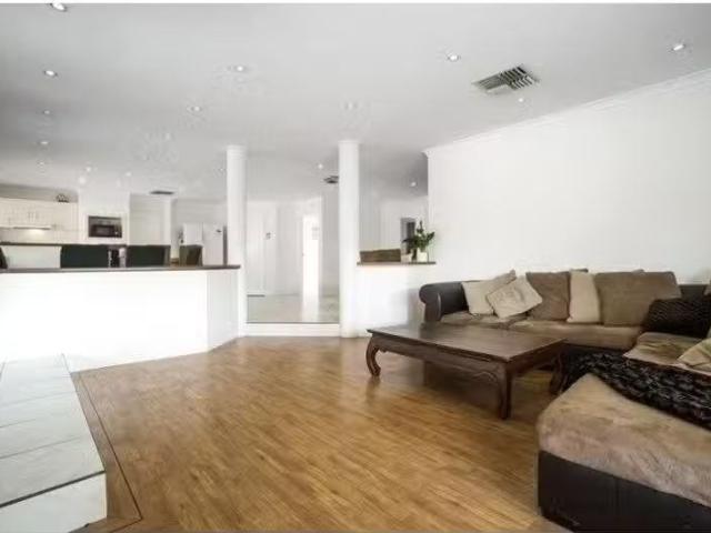 House for rent in Success, Western Australia