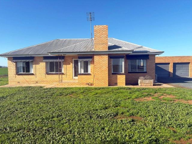 House for rent in Koyuga, Victoria