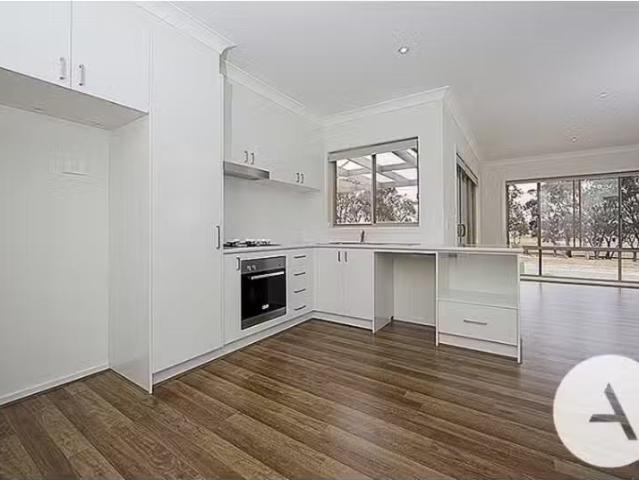 House for rent in Casey, Australian Capital Territory