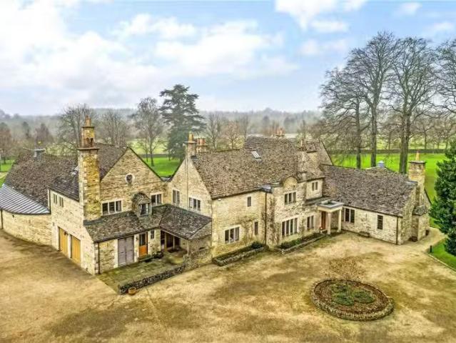 House for rent in Fossebridge, Gloucestershire