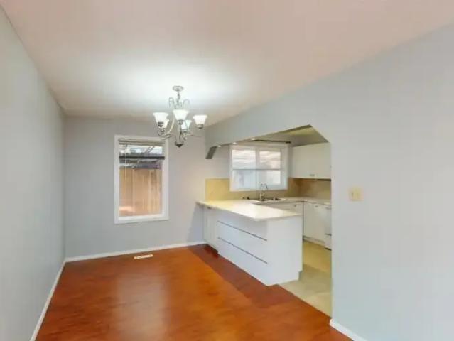 Apartment for rent in Forest Heights, Calgary