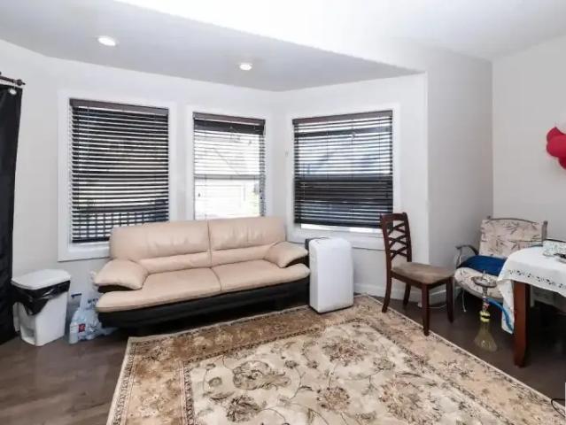 Apartment for rent in Wedgewood, Alberta