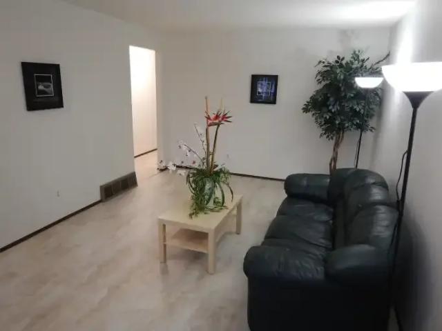 Apartment for rent in Wedgewood, Alberta