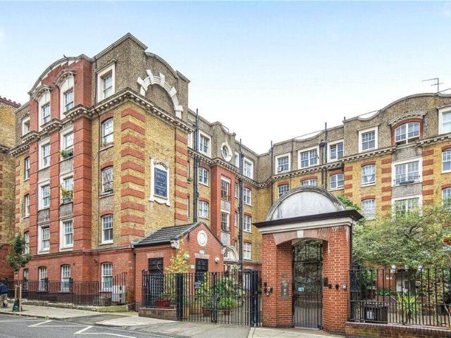 Apartment for rent in Cat Hill, England