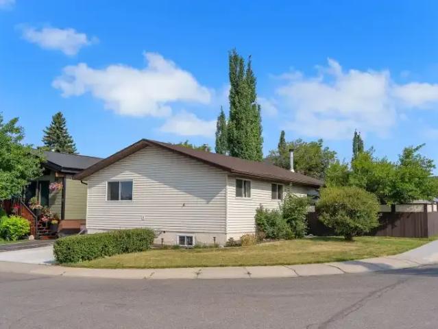 House for rent in Big Springs, Airdrie