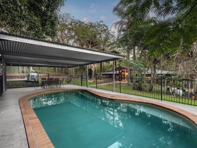 House for sale in Barellan Point, Greater Brisbane