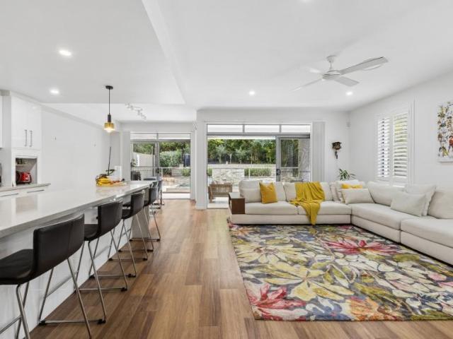 House for sale in Benowa, Gold Coast City