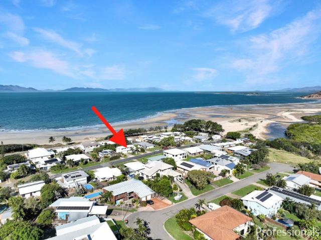 House for sale in Kings Beach, Bowen