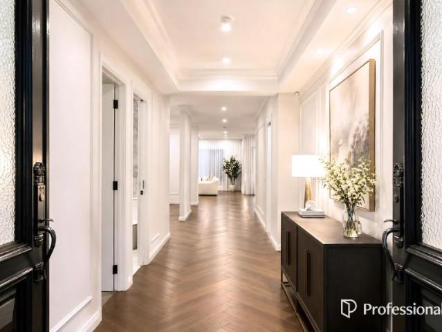 House for sale in Kerrimuir, Melbourne