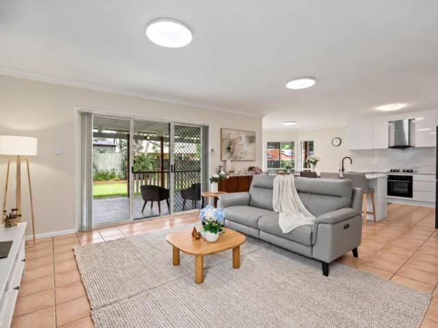 House for sale in Carindale, Greater Brisbane