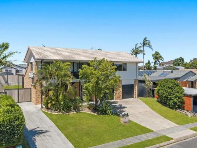 House for sale in Carrara, Gold Coast City