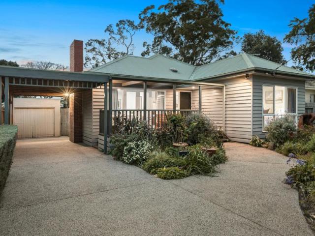 House for sale in Cheltenham, Melbourne