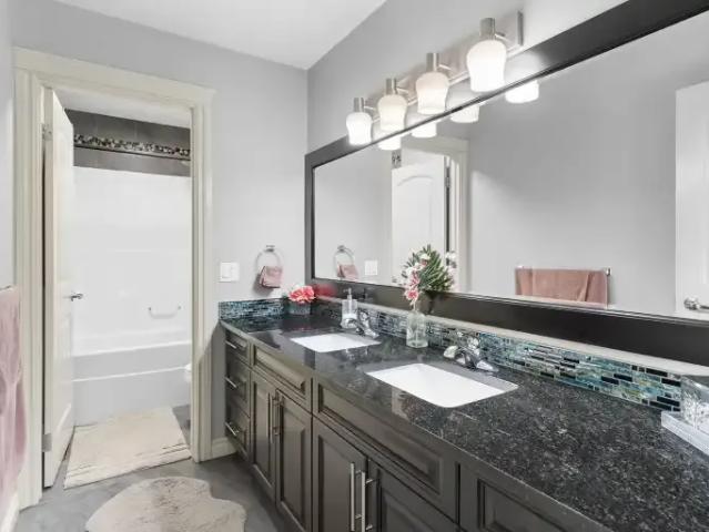 House for rent in Kinniburgh North, Chestermere