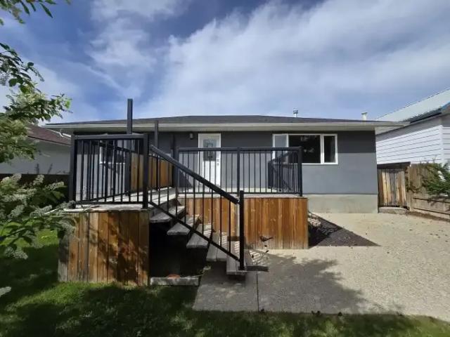 House for rent in Crossfield, Alberta