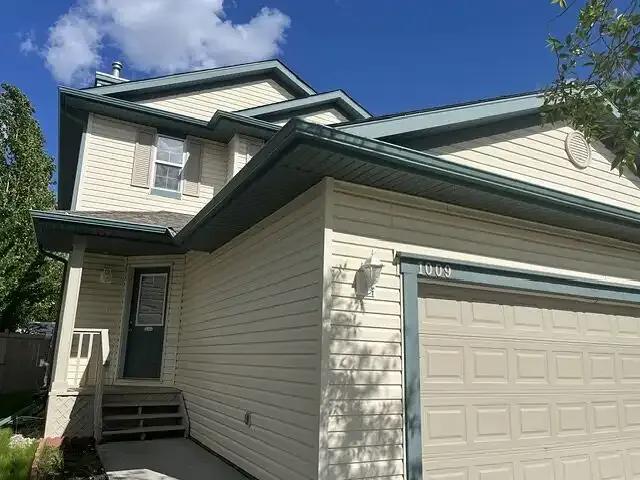 House for rent in Wedgewood, Alberta