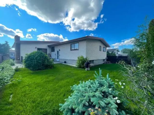 House for rent in Wedgewood, Alberta