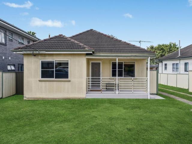 House for sale in Smithfield, Sydney
