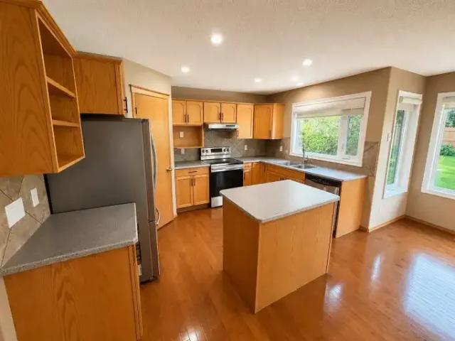 House for rent in Fort Saskatchewan, Alberta
