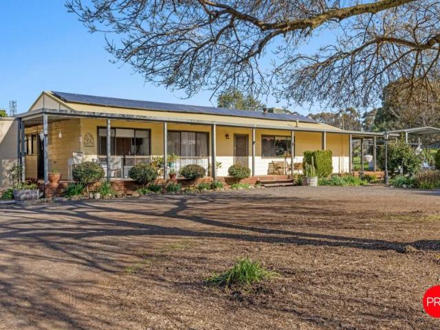 House for sale in Heathcote, City of Greater Bendigo
