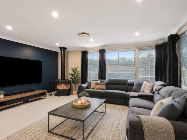 House for sale in Horsley, Wollongong City Council