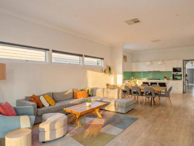 House for sale in Hughesdale, Melbourne