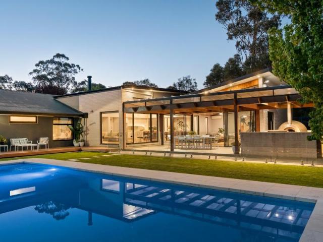 House for sale in Junortoun, Bendigo