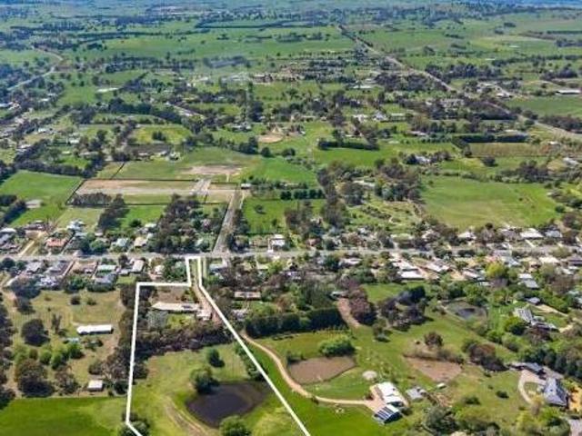 House for sale in Mansfield, Shire of Mansfield