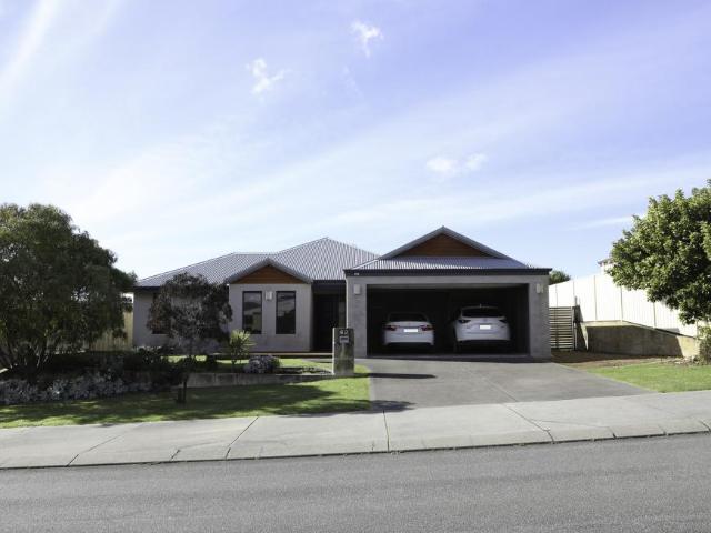 House for sale in Mckail, Western Australia