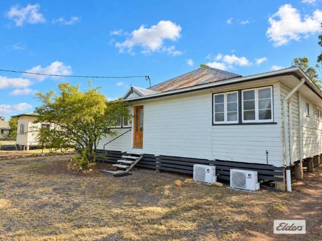 House for sale in Miles