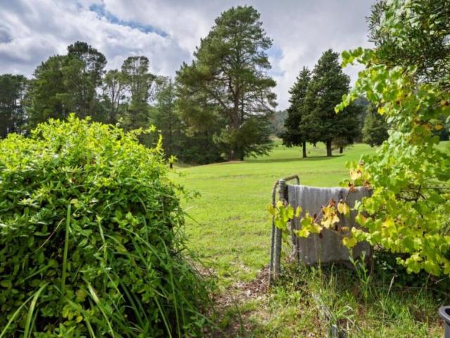 House for sale in Victoria
