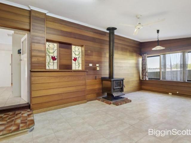 House for sale in Mount Waverley, Melbourne