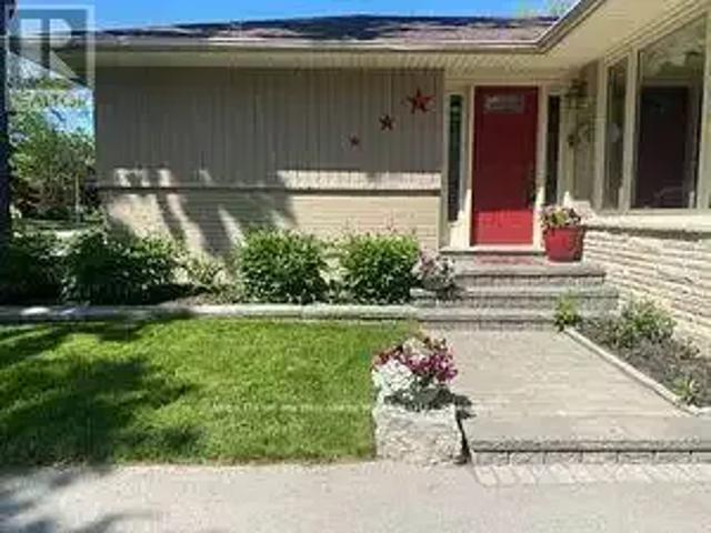 House for rent in Oakville, Ontario