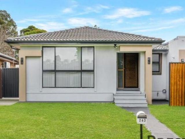 House for rent in Prairiewood, New South Wales